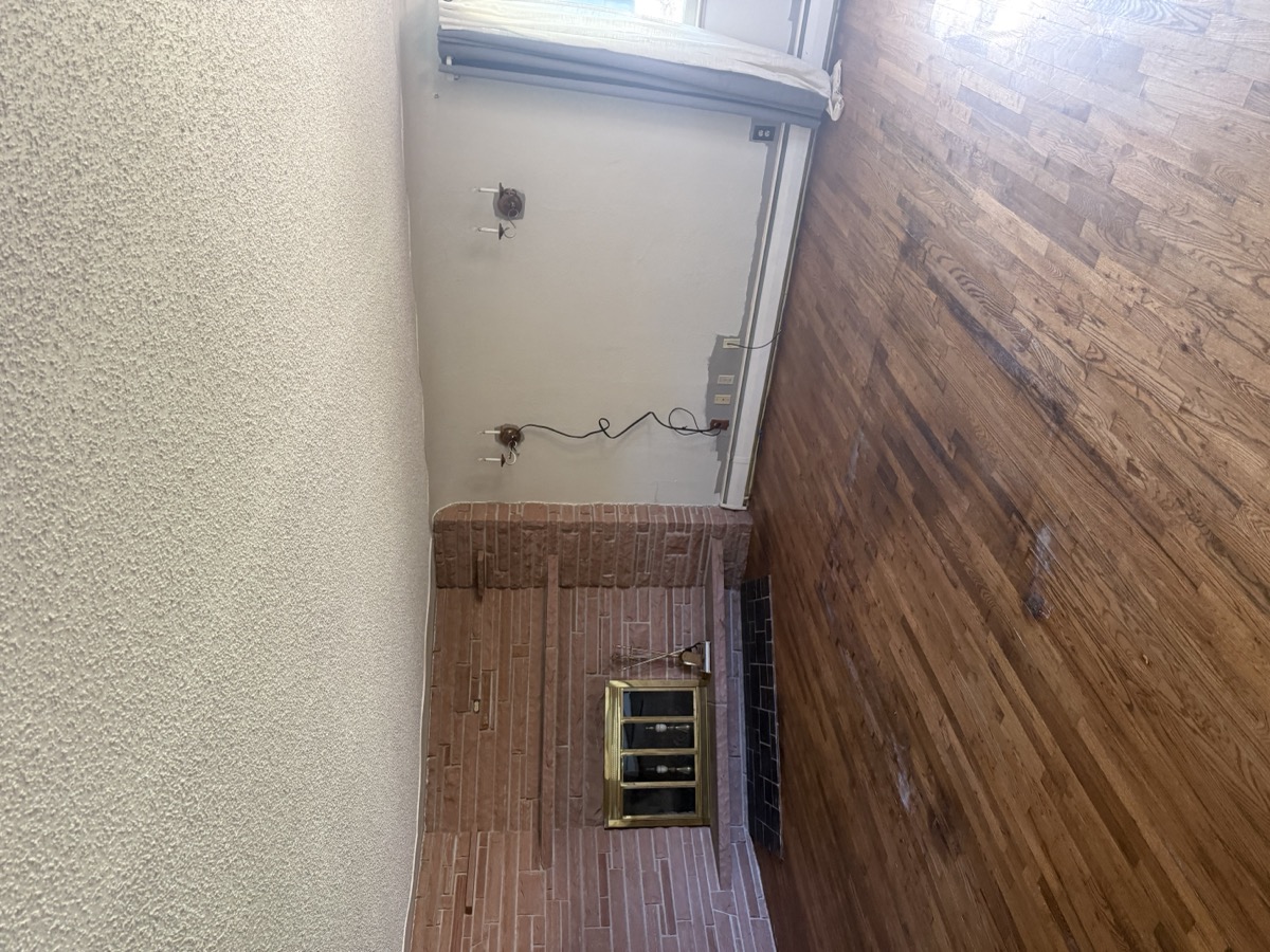 Front Living Room Before